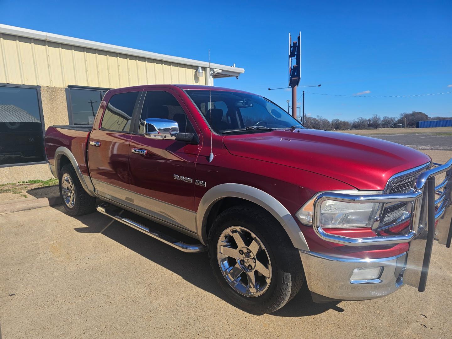 2010 MAROON Dodge Ram 1500 Laramie Crew Cab 2WD (1D7RB1CT7AS) with an 5.7L V8 OHV 16V engine, 5-Speed Automatic transmission, located at 533 S Seven Points BLVD, Seven Points, TX, 75143, (430) 255-4030, 32.313999, -96.209351 - Photo#1